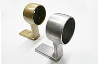 ���p�肷��